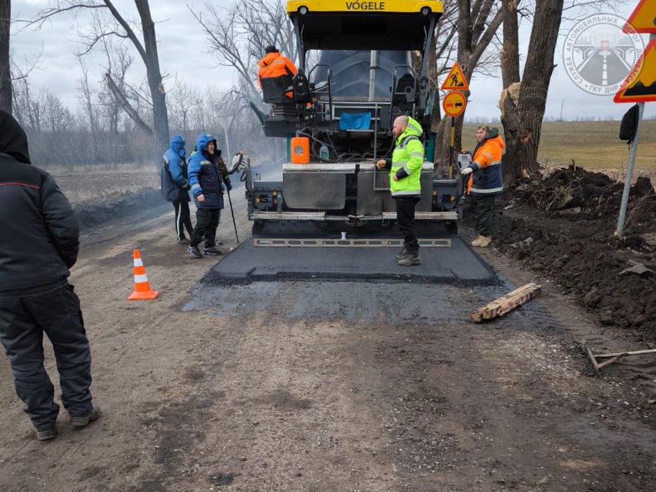 Дорожники готовятся к первой в этом году укладке асфальтобетона на ряде участков, где уже завершены работы по фрезерованию Дорожники готовятся к первой в этом году укладке асфальтобетона на ряде участков, где уже завершены работы по фрезерованию