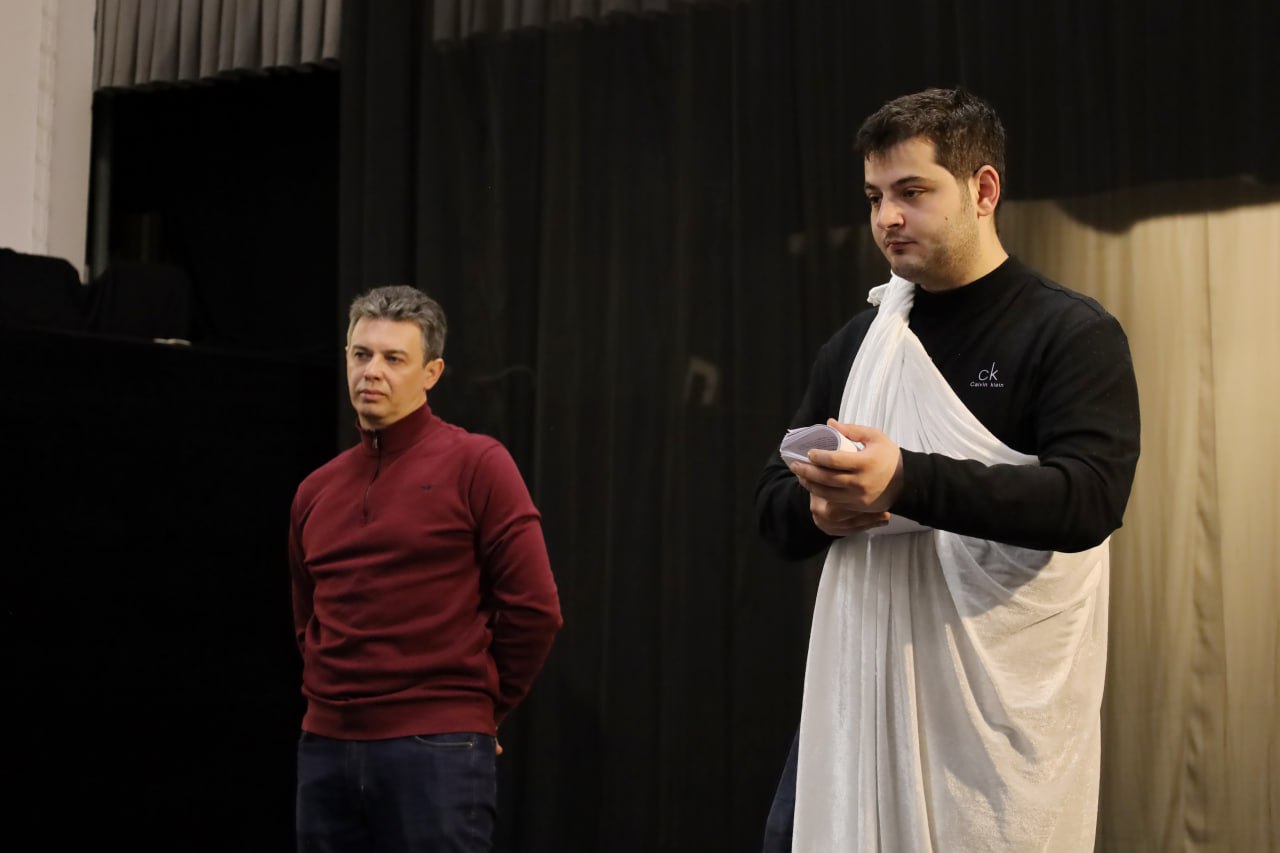 «Мастер и Маргарита»: подготовка премьерного спектакля в Мариупольском театре «Мастер и Маргарита»: подготовка премьерного спектакля в Мариупольском театре