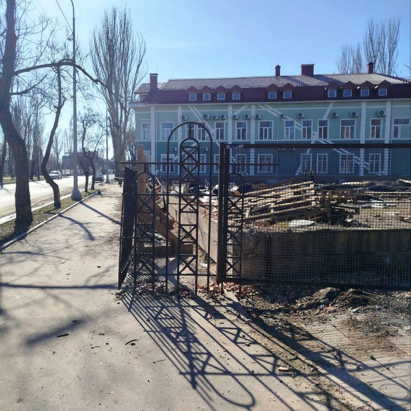 Восстановление здания мариупольской таможни