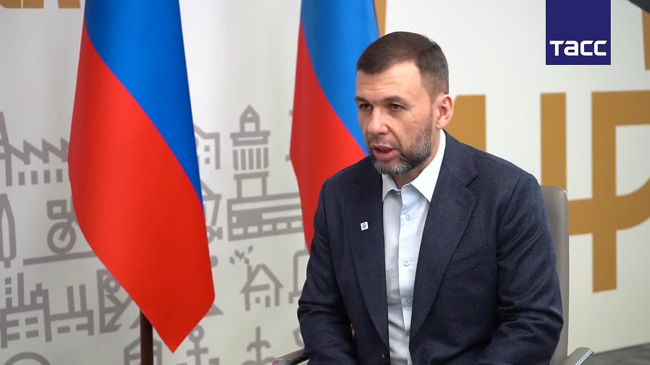 Российские военные продвигаются к Рай-Александровке восточнее Славянска, вблизи которой начинается водный канал Северский Донец — Донбасс — ключевой источник снабжения ДНР, сообщил глава республики Денис Пушилин в интервью...