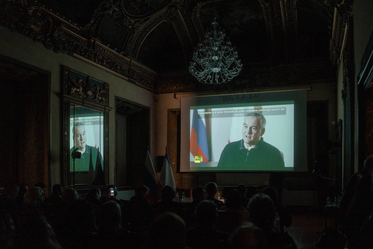 В Италии отметили День воссоединения Крыма с Россией В Италии отметили День воссоединения Крыма с Россией