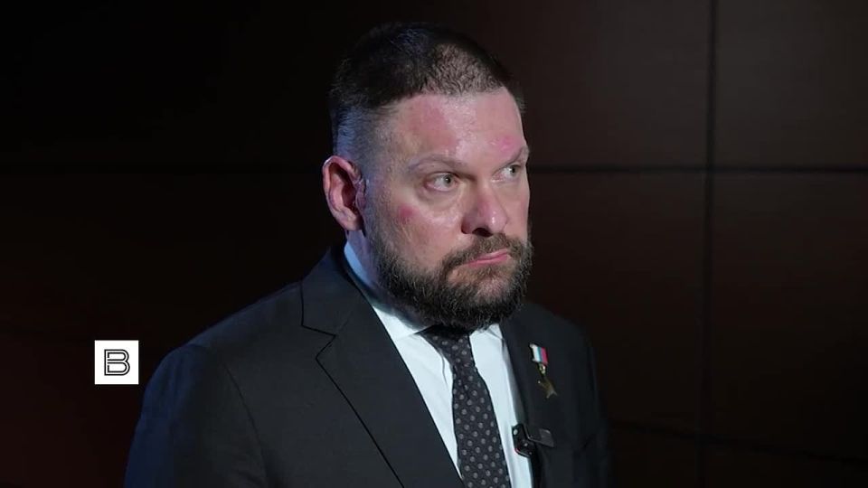 Восстановление Мариуполя после боевых действий стало уникальным примером для мировой практики, заявил в интервью военкору ИС "Вести" Евгению Поддубному заместитель председателя правительства РФ Марат Хуснуллин