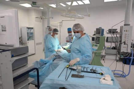 В медицинском центре ФМБА России в Мариуполе начали выполнять проктологические операции