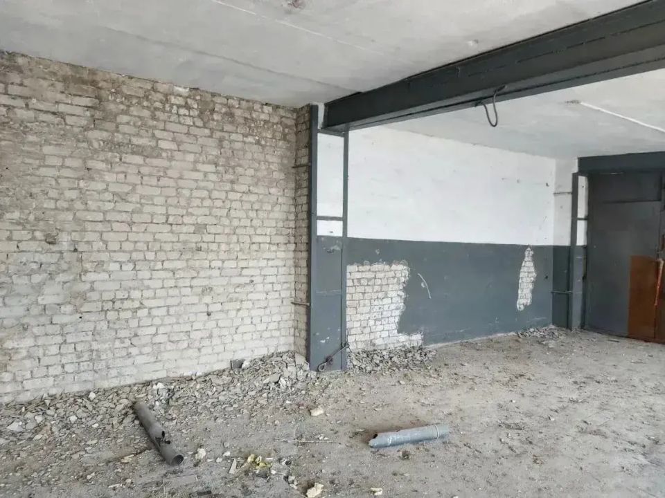 Петербургские строители приступили к восстановлению зданий ГИМС в Мариуполе