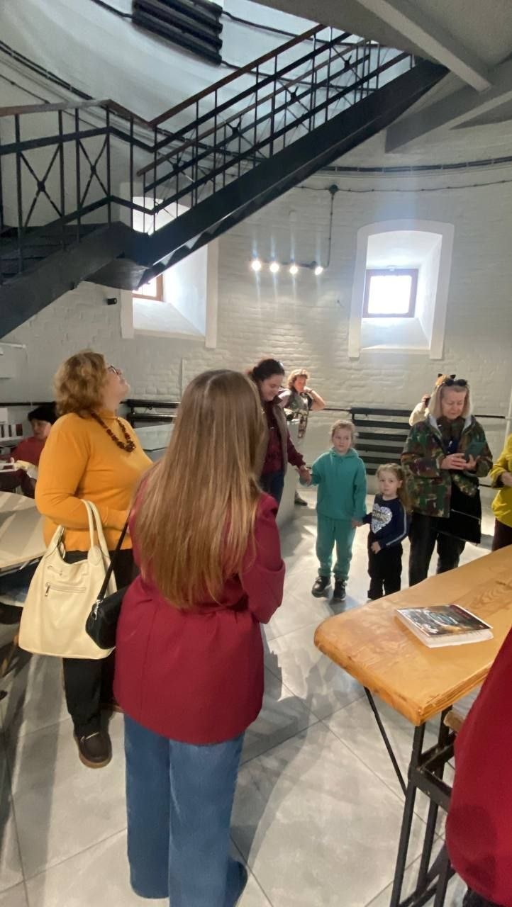 Праздничная ярмарка и первые пешие экскурсии: в Мариуполе официально открыли новый туристический сезон Праздничная ярмарка и первые пешие экскурсии: в Мариуполе официально открыли новый туристический сезон