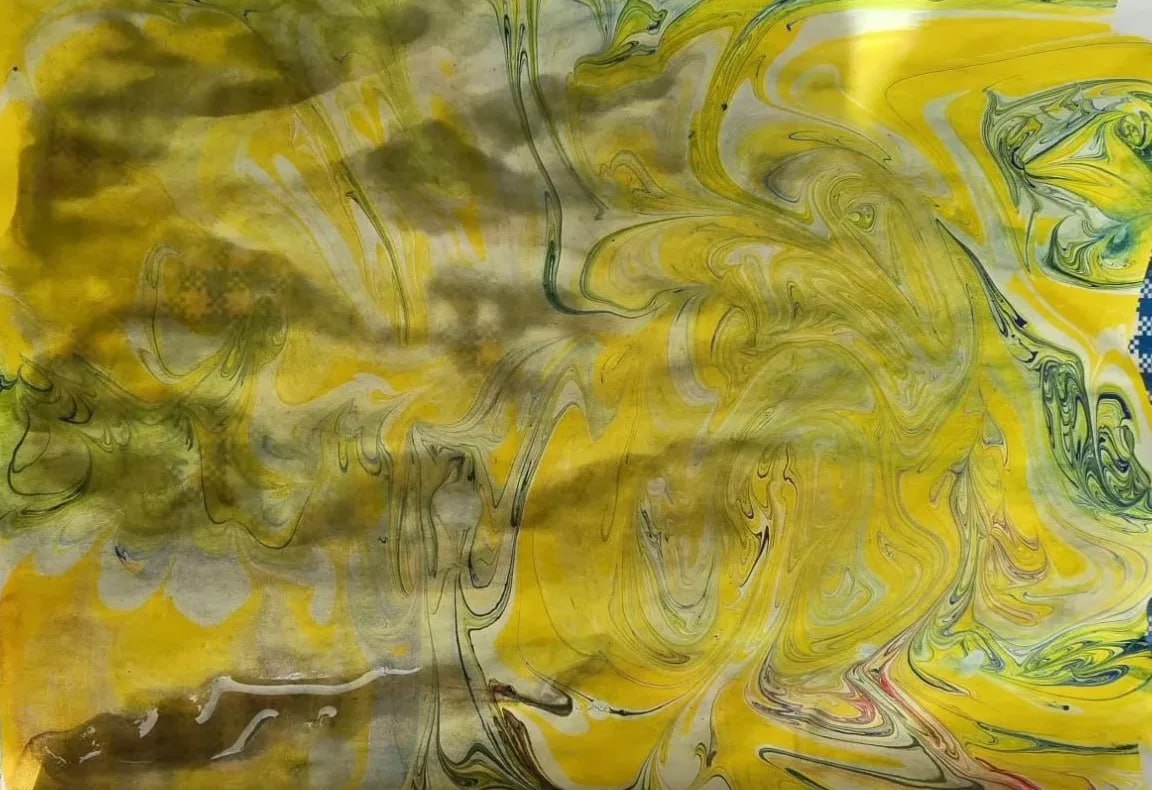 Эбру-терапия: Волшебство на воде для души и ума Эбру-терапия: Волшебство на воде для души и ума