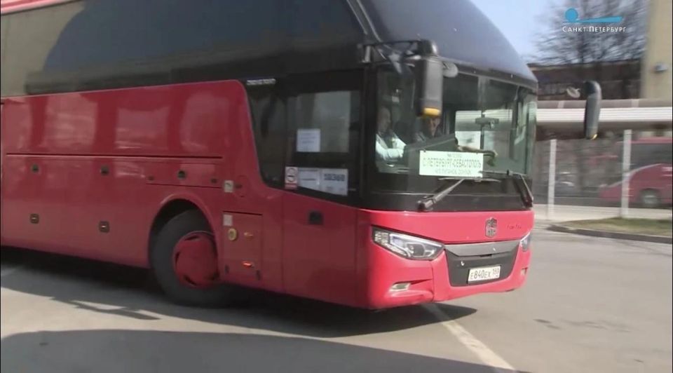 Новый автобусный межрегиональный маршрут связал города-герои Санкт-Петербург и Севастополь Новый автобусный межрегиональный маршрут связал города-герои Санкт-Петербург и Севастополь