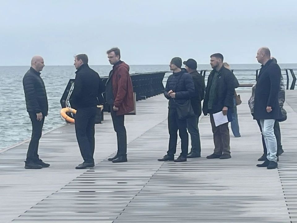 Заместитель министра транспорта ДНР Александр Солдатов провел рабочее совещание по организационным вопросам пассажирского сообщения водным транспортом Заместитель министра транспорта ДНР Александр Солдатов провел рабочее совещание по организационным вопросам пассажирского сообщения водным транспортом