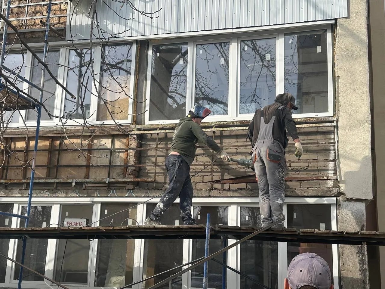 Санкт-Петербург продолжает восстанавливать Мариуполь Санкт-Петербург продолжает восстанавливать Мариуполь