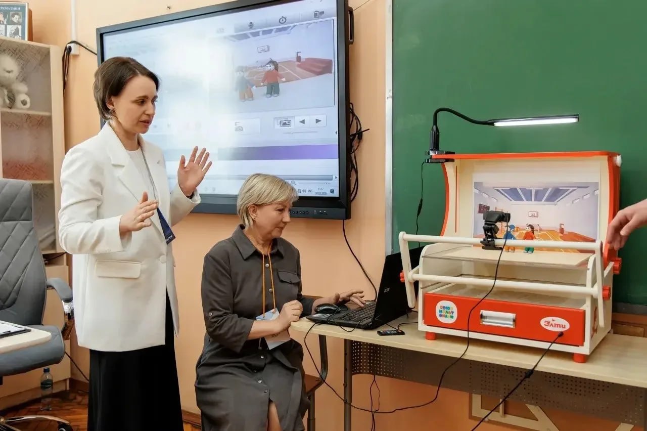 Мариупольские педагоги на форуме в Санкт-Петербурге приняли участие в творческой лаборатории Мариупольские педагоги на форуме в Санкт-Петербурге приняли участие в творческой лаборатории