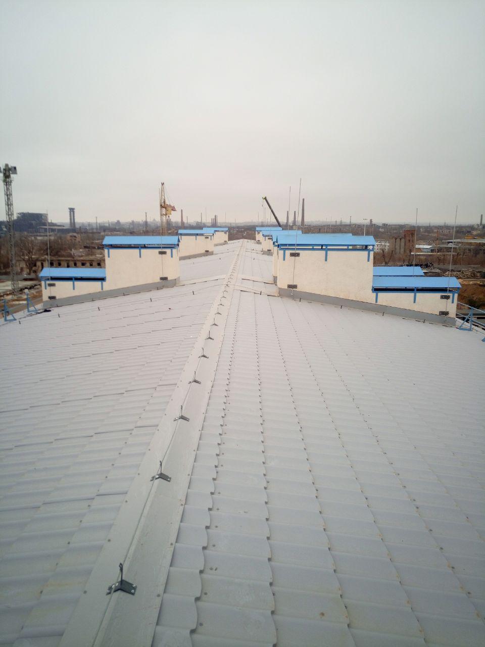 Подмосковные специалисты продолжают восстановление жилого дома в Мариуполе