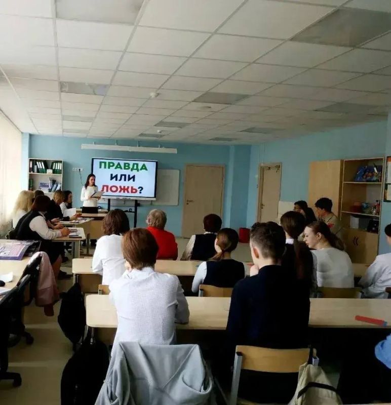 Семейные ценности: откровенный разговор поколений в Мариуполе Семейные ценности: откровенный разговор поколений в Мариуполе