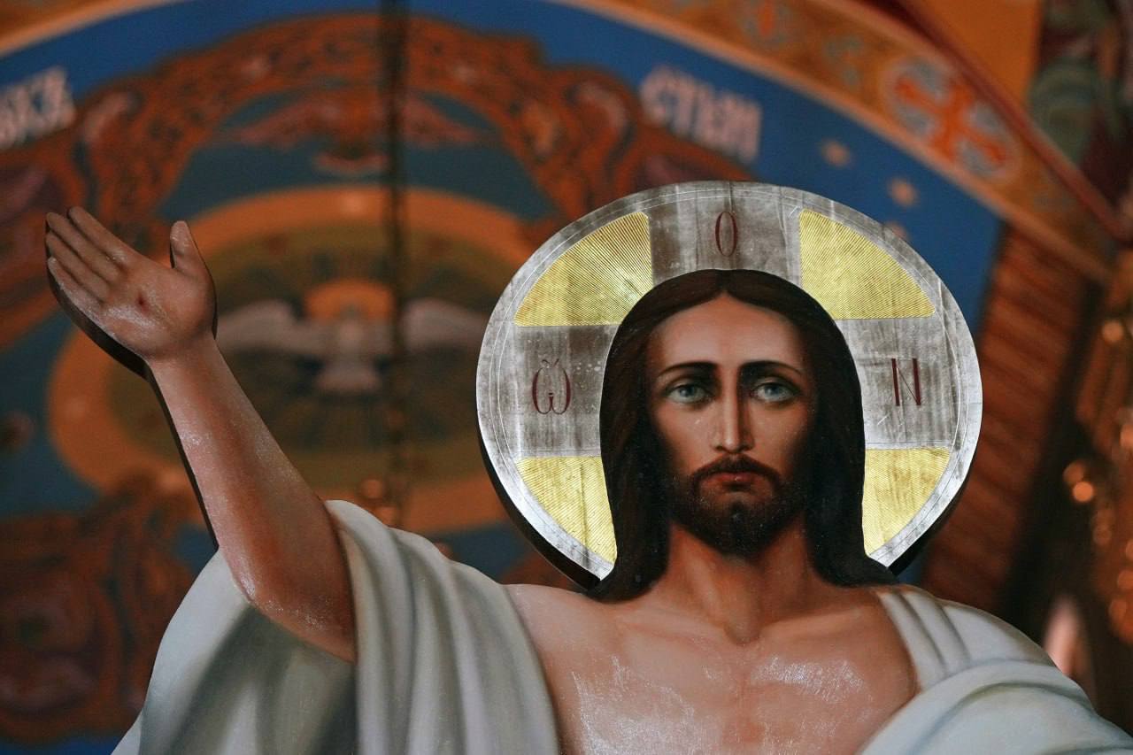 В Мариуполе светлое Христово Воскресение объединило тысячи горожан В Мариуполе светлое Христово Воскресение объединило тысячи горожан