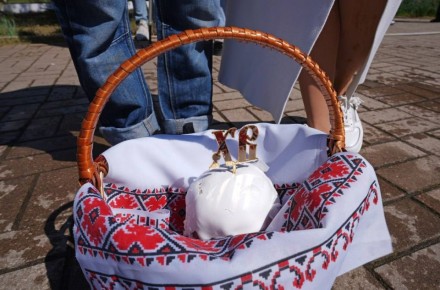 В Мариуполе светлое Христово Воскресение объединило тысячи горожан