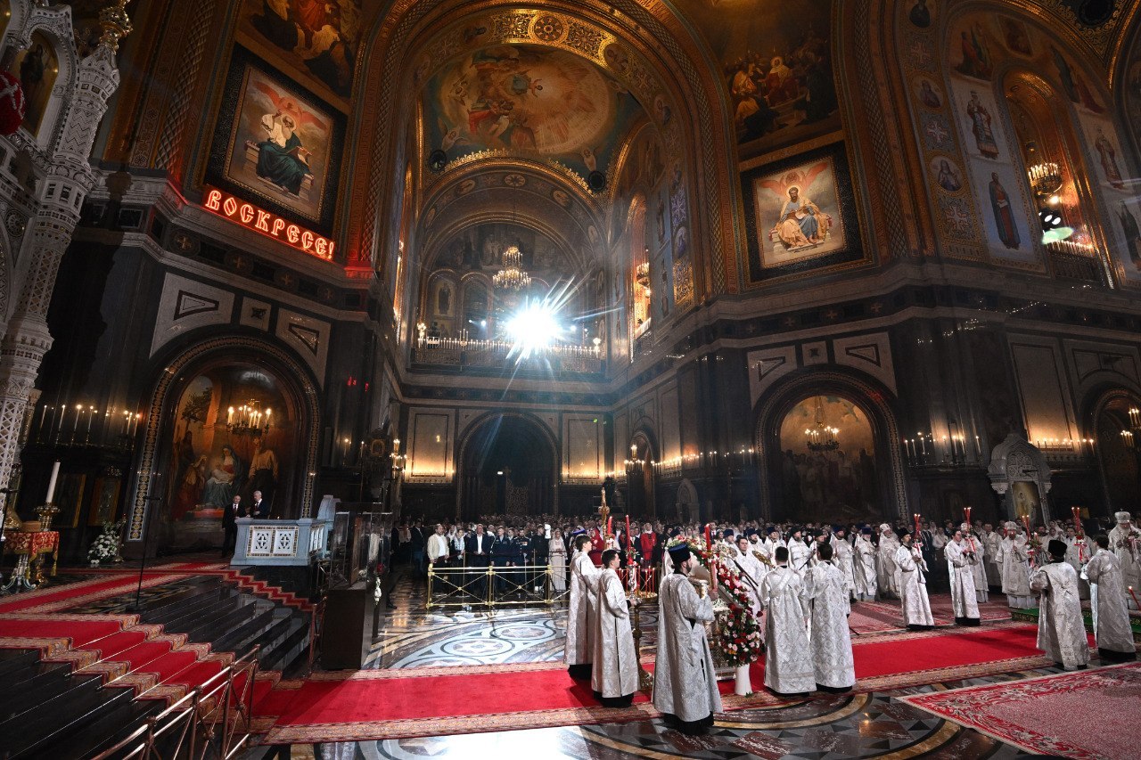 Владимир Путин поздравил православных христиан и всех граждан России, отмечающих Пасху – Светлое Христово Воскресение Владимир Путин поздравил православных христиан и всех граждан России, отмечающих Пасху – Светлое Христово Воскресение