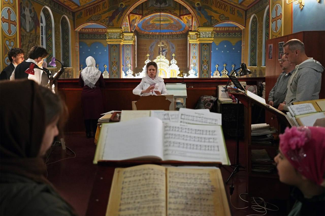 В Мариуполе светлое Христово Воскресение объединило тысячи горожан В Мариуполе светлое Христово Воскресение объединило тысячи горожан