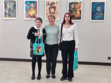 В Краеведческом музее города Мариуполя открылась выставка работ юных художников