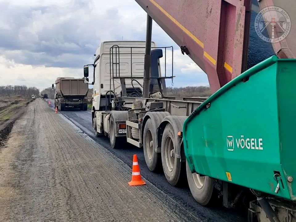 На межмуниципальных дорогах обновили уже порядка 39 км асфальтобетонного покрытия На межмуниципальных дорогах обновили уже порядка 39 км асфальтобетонного покрытия