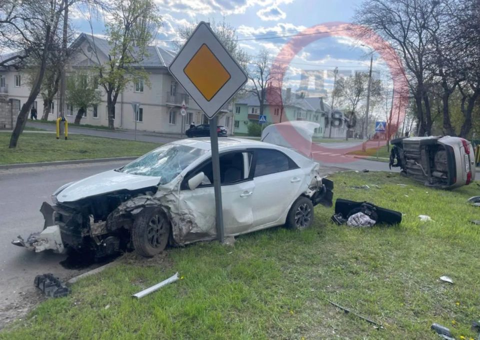 ДТП произошло на пересечении ул.Пашковского и ул.Межевой в Мариуполе ДТП произошло на пересечении ул.Пашковского и ул.Межевой в Мариуполе