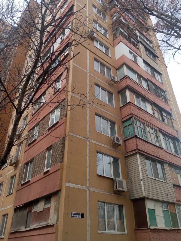 Восстановлен многоквартирный дом на проспекте Металлургов в г. Мариуполе Восстановлен многоквартирный дом на проспекте Металлургов в г. Мариуполе