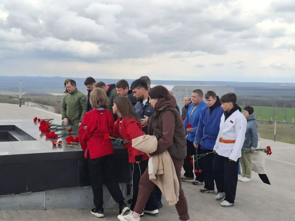 Александр Волошин: В Шахтерске завершились традиционные соревнования по самбо «Покорители космоса» Александр Волошин: В Шахтерске завершились традиционные соревнования по самбо «Покорители космоса»