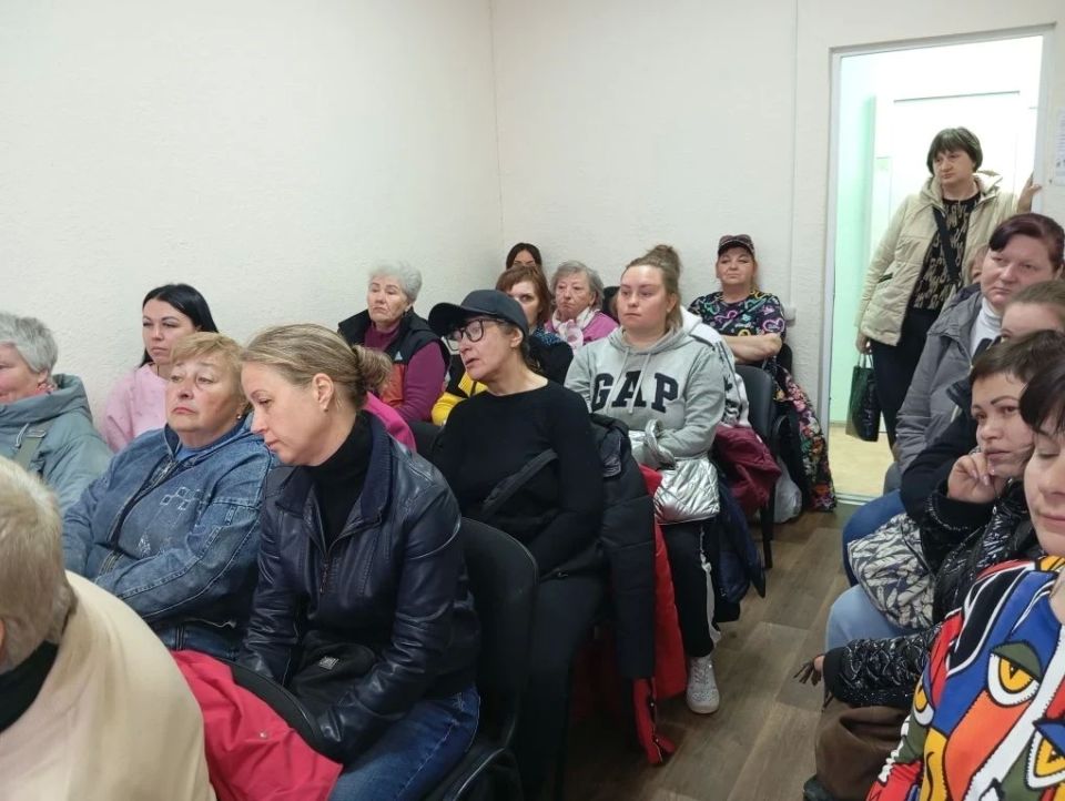 Пожилые мариупольцы приняли участие в онлайн-лекциях по финансовой грамотности Пожилые мариупольцы приняли участие в онлайн-лекциях по финансовой грамотности
