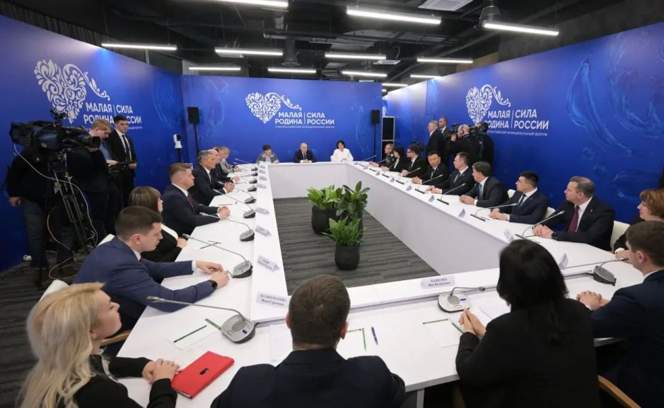 Президент встретился с главами муниципалитетов Президент встретился с главами муниципалитетов