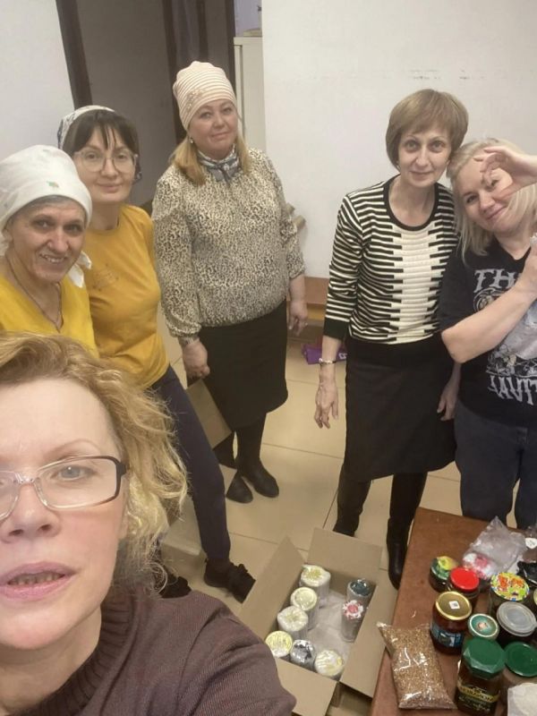 Уфимские волонтеры вернулись домой после гуманитарной миссии в Донбассе Уфимские волонтеры вернулись домой после гуманитарной миссии в Донбассе