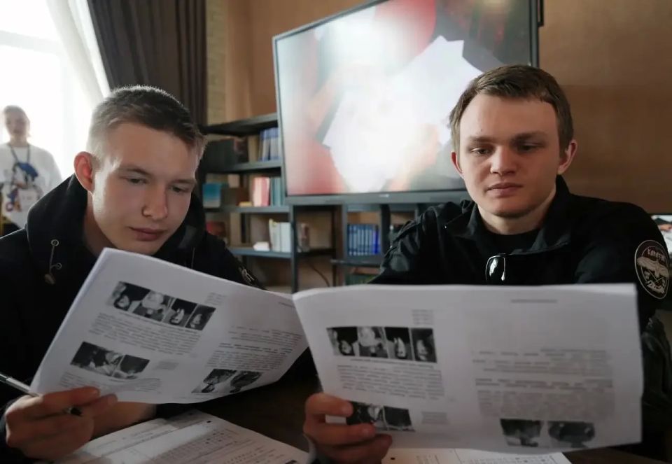 В Мариуполе «Диктант Победы» проходит уже в третий раз с момента освобождения города В Мариуполе «Диктант Победы» проходит уже в третий раз с момента освобождения города