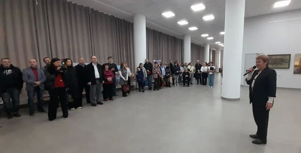 Художественная выставка объединила Мариуполь, Москву, Липецк и Елец Художественная выставка объединила Мариуполь, Москву, Липецк и Елец