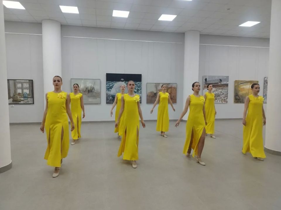 Художественная выставка объединила Мариуполь, Москву, Липецк и Елец Художественная выставка объединила Мариуполь, Москву, Липецк и Елец