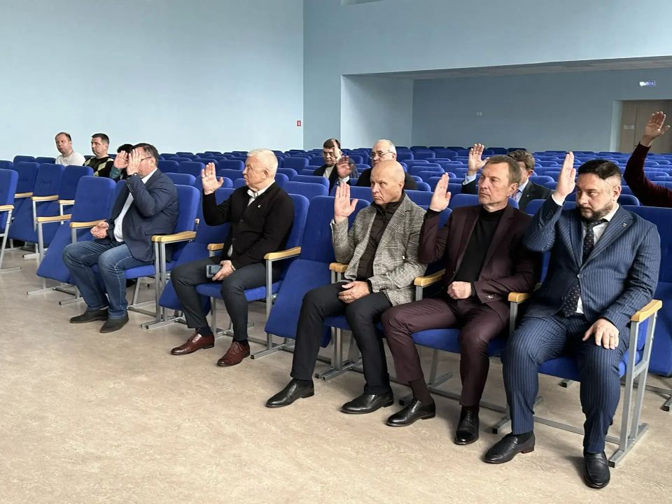 Восьмое заседание Мариупольского городского совета Восьмое заседание Мариупольского городского совета