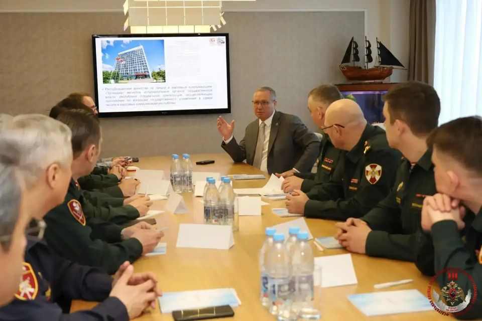 В ДНР росгвардейцы приняли участие во всеросийском учебно-методическом сборе в режиме ВКС В ДНР росгвардейцы приняли участие во всеросийском учебно-методическом сборе в режиме ВКС