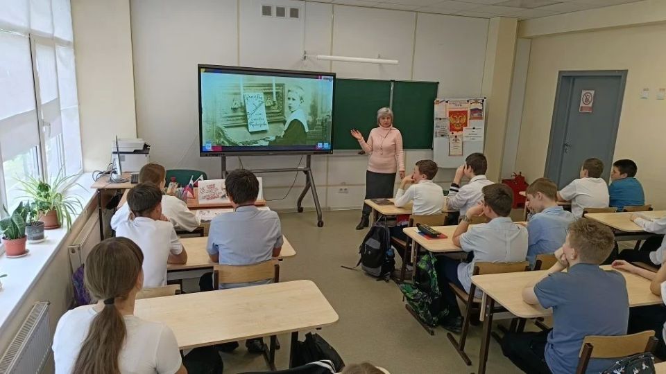 Мариупольские библиотекари провели для горожан мероприятия к 135-летию со дня рождения Сергея Прокофьева Мариупольские библиотекари провели для горожан мероприятия к 135-летию со дня рождения Сергея Прокофьева