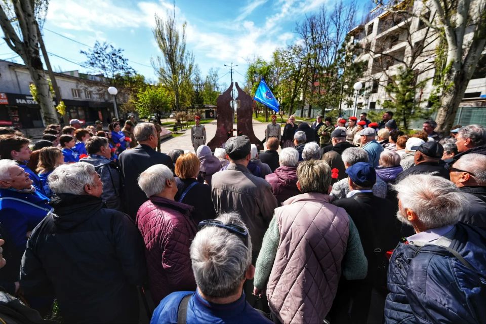 В Мариуполе прошел памятный митинг, приуроченный к 40-й годовщине катастрофы на Чернобыльской АЭС В Мариуполе прошел памятный митинг, приуроченный к 40-й годовщине катастрофы на Чернобыльской АЭС