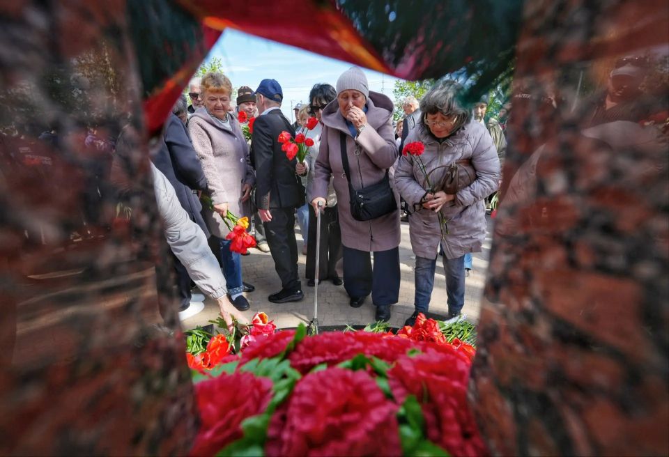 В Мариуполе прошел памятный митинг, приуроченный к 40-й годовщине катастрофы на Чернобыльской АЭС В Мариуполе прошел памятный митинг, приуроченный к 40-й годовщине катастрофы на Чернобыльской АЭС