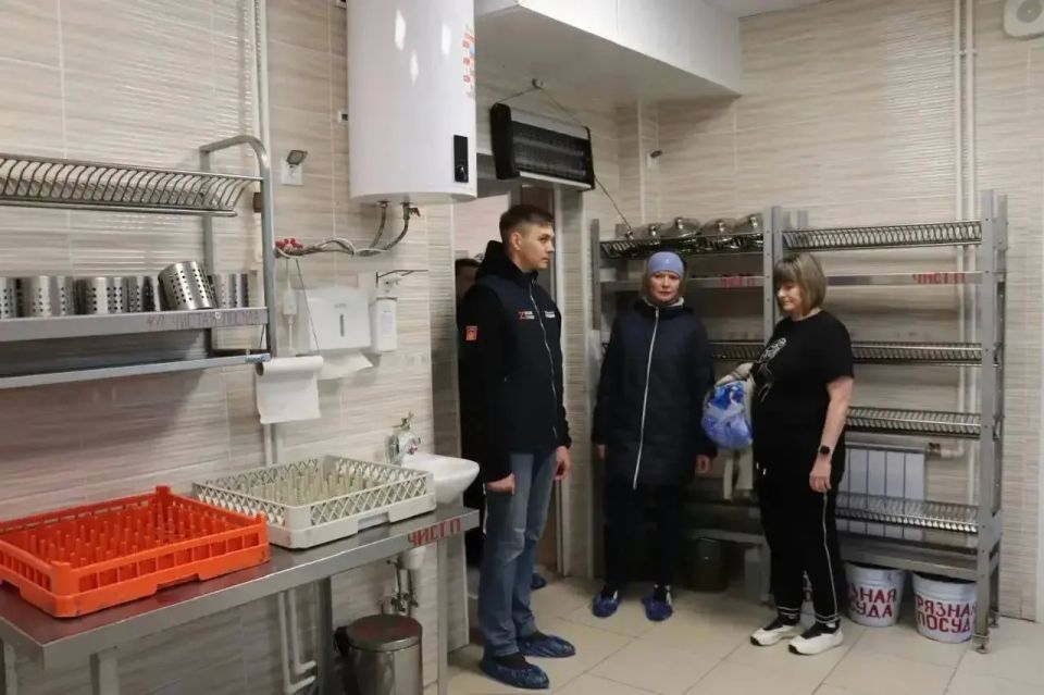 Лагерь «Дружных» готовится к приёму детей из Мариуполя Лагерь «Дружных» готовится к приёму детей из Мариуполя