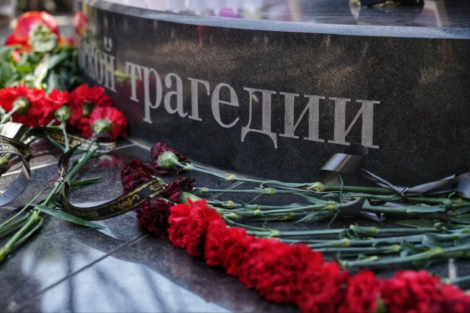 В Мариуполе прошел памятный митинг, приуроченный к 40-й годовщине катастрофы на Чернобыльской АЭС В Мариуполе прошел памятный митинг, приуроченный к 40-й годовщине катастрофы на Чернобыльской АЭС