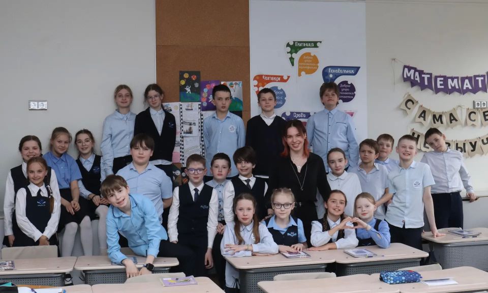 Мариупольские студенты-педагоги второй год подряд проходят практику в школе Санкт-Петербурга Мариупольские студенты-педагоги второй год подряд проходят практику в школе Санкт-Петербурга