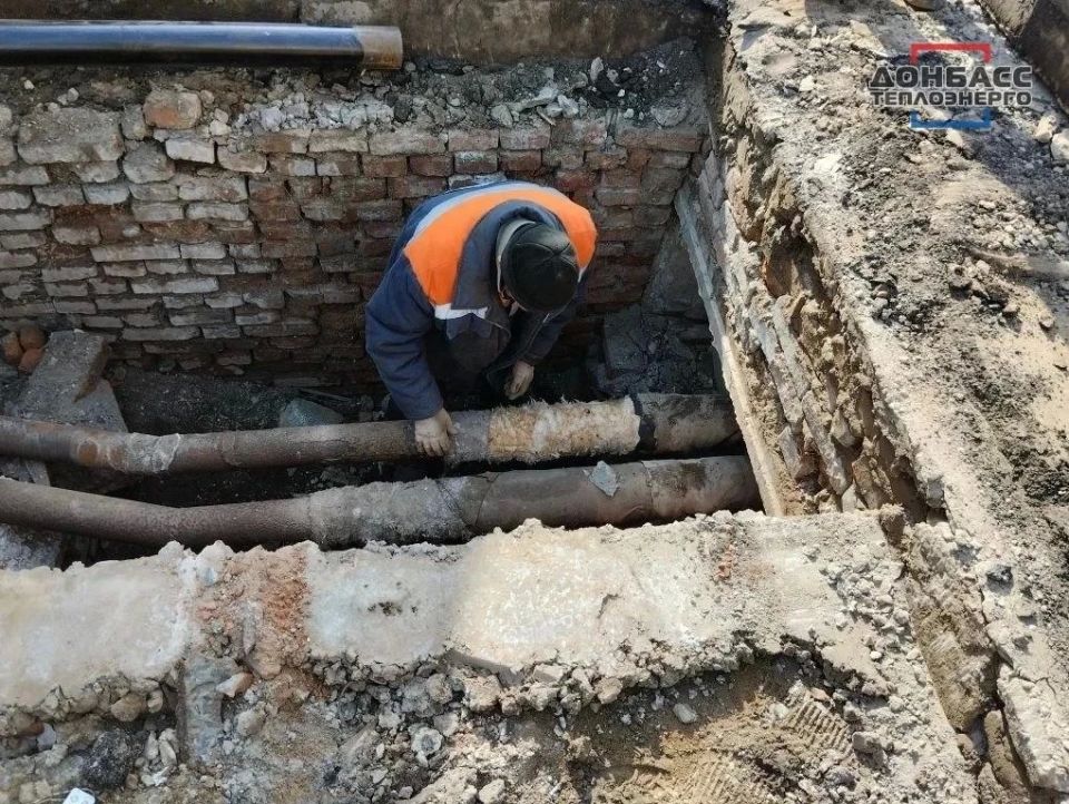 На улице Красномаякской заменили теплотрассу На улице Красномаякской заменили теплотрассу