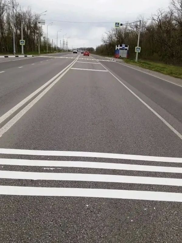 #СОДЕРЖАНИЕ_СВОД за сутки. Уже по традиции в канун Дня Победы дорожники приводят в порядок памятники, расположенные по пути следования региональных и межмуниципальных дорог #СОДЕРЖАНИЕ_СВОД за сутки. Уже по традиции в канун Дня Победы дорожники приводят в порядок памятники, расположенные по пути следования региональных и межмуниципальных дорог
