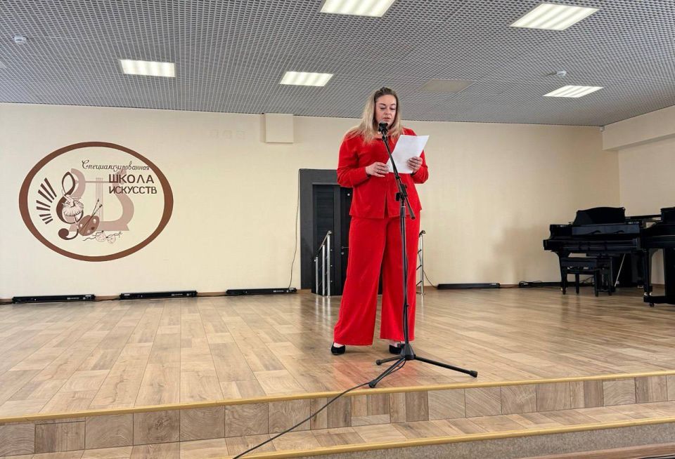 Две стихии Валентины Гризодубовой: «Крылья и клавиши»! Две стихии Валентины Гризодубовой: «Крылья и клавиши»!