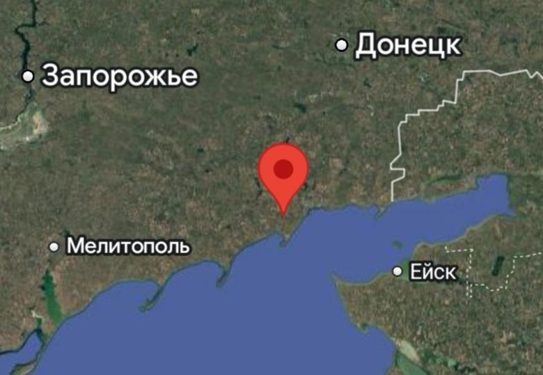 Атака американского дрона Hornet на логистические машины России у Мариуполя Атака американского дрона Hornet на логистические машины России у Мариуполя