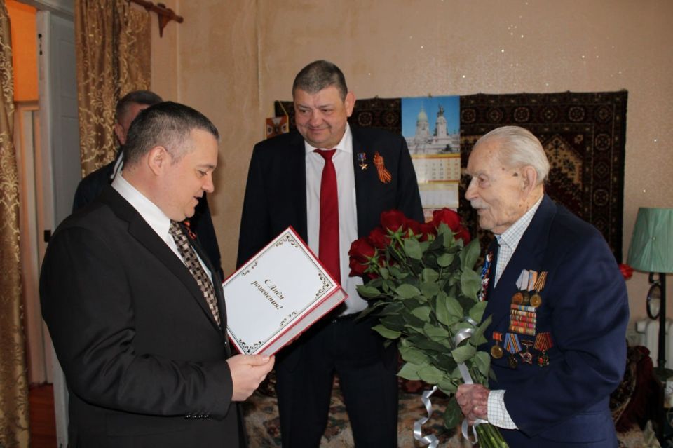 Обстрелы ДНР, 102-летие единственного ветерана, новый фильм: о главном в регионе на утро 4 мая 2026 года Обстрелы ДНР, 102-летие единственного ветерана, новый фильм: о главном в регионе на утро 4 мая 2026 года