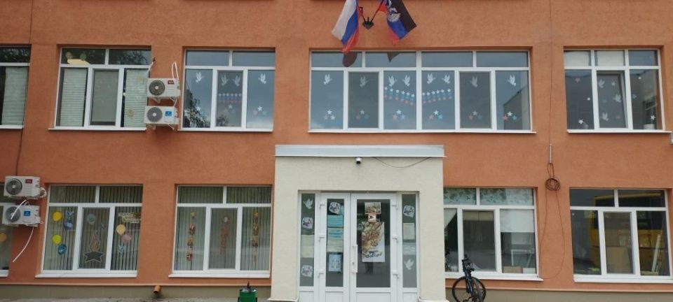 Школьники левобережья посетили музей Андрея Жданова Школьники левобережья посетили музей Андрея Жданова