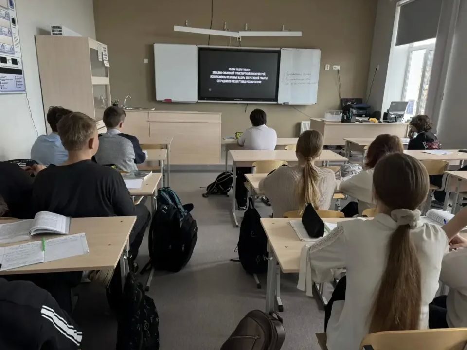 С обучающимися средней школы №4 провели занятия по профилактике подростковых правонарушений