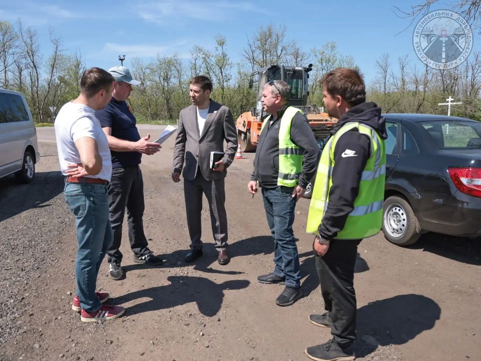С начала дорожного сезона дорожники привели к нормативному состоянию более 70 км дорожного покрытия С начала дорожного сезона дорожники привели к нормативному состоянию более 70 км дорожного покрытия