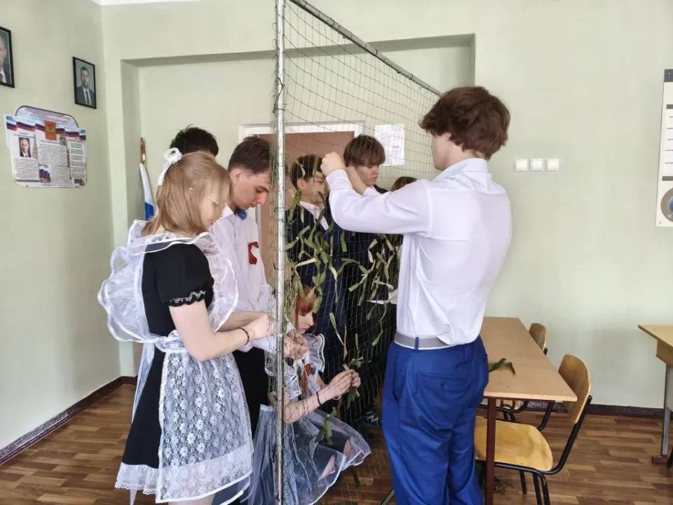 Через века, через года — помните! Через века, через года — помните!