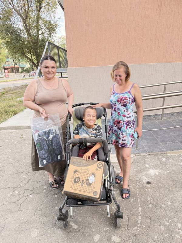 Помочь детям в зоне СВО!. Начиная с 2014 года Ольга Вязовская помогает детям-сиротам, детям инвалидам и многодетным семьям в зоне боевых действий, в наиболее тяжелых районах Донбасса и СВО Помочь детям в зоне СВО!. Начиная с 2014 года Ольга Вязовская помогает детям-сиротам, детям инвалидам и многодетным семьям в зоне боевых действий, в наиболее тяжелых районах Донбасса и СВО