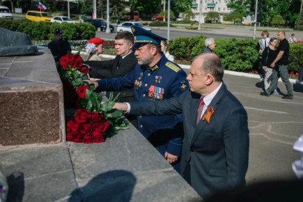 Дмитрий Саблин: Дорогие друзья, с Днем Победы!